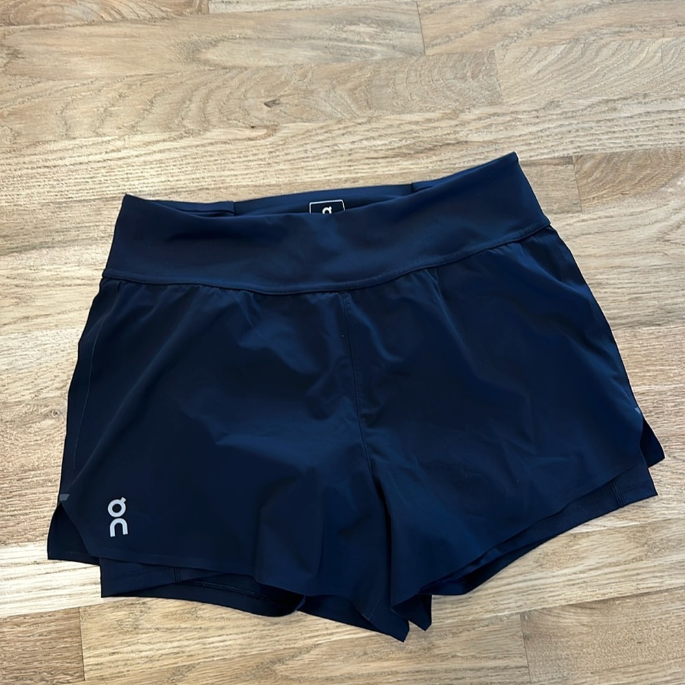 On Running Women's Athletic Shorts - Navy Blue